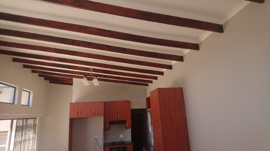 To Let 3 Bedroom Property for Rent in Hillside Free State